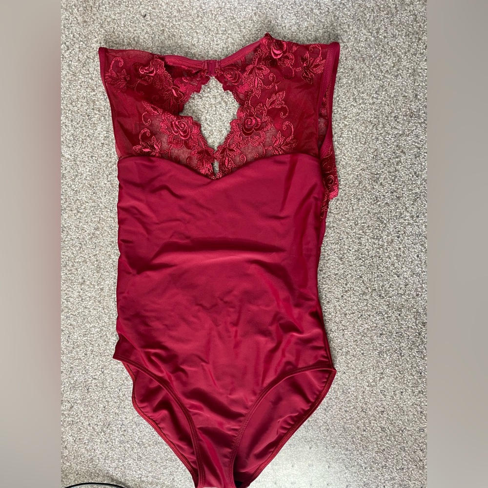 Ballet Rose Leotard size 40 (US sizing 8-10).